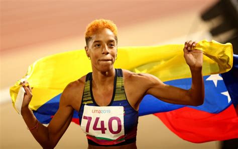 Inspirerende coach voor atletiek en loopsport! Yulimar Rojas ganó el premio a la mejor Atleta Mundial del ...