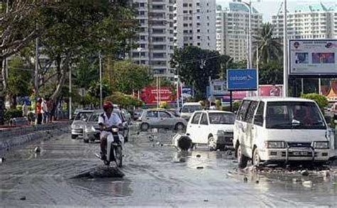 Ten years after tsunami, are we safer now? ATTACHBUM: Tsunami visit to Penang