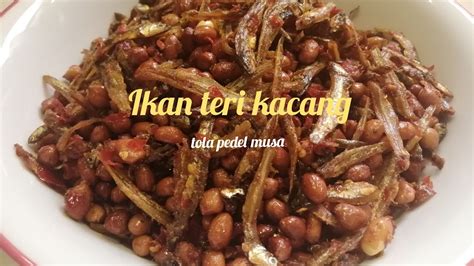 Dengan sambal balado agak kering sehingga ikan tidak terlalu basah terasa begitu enak dinikmati berasama nasi. Resep ikan teri kacang sambal balado yg renyah dan tahan ...