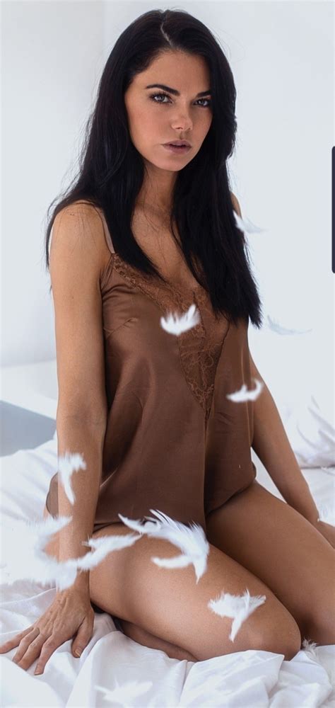 Welcome to the livia brito subreddit. Livia Brito In Hot Dress / Livia Brito (galeria 4) - Sexy Modelos Famosas - Crags where livia ...