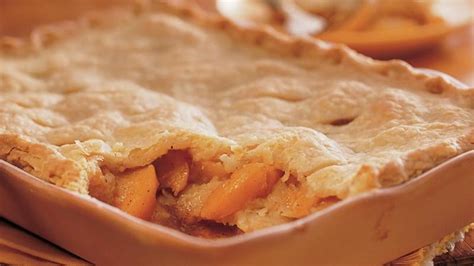 A classic summer dessert, our easy peach cobbler is sweet, southern treat made with juicy, seasonal fruit that's surprisingly simple to make. Peach Cobbler Recipe With Canned Peaches And Pie Crust ...