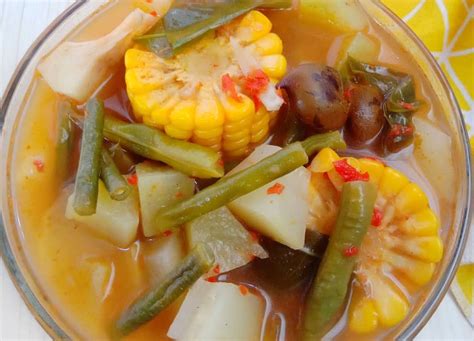 Toppings differ considerably, and may include onion, mint, chopped torch ginger flower, and slices of pineapple and cucumber. Bumbu Sayur Asam Patin / Resep Sayur Asem Banjarmasin ...