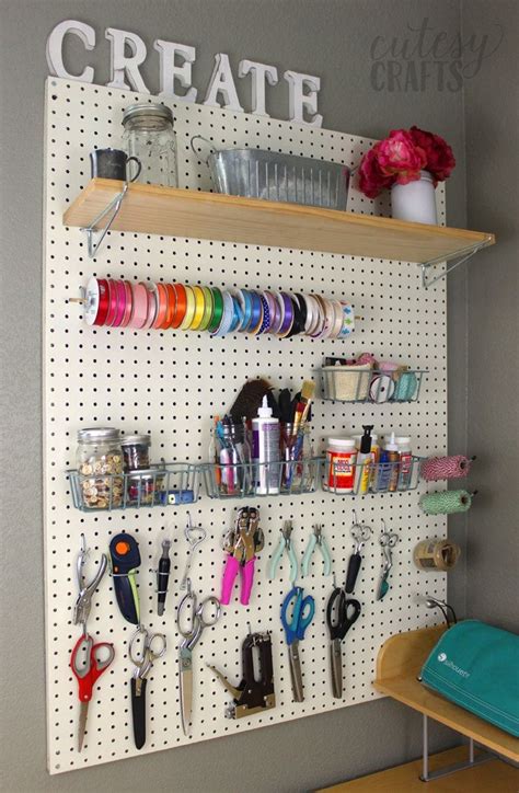 Keep your supplies and craft projects in check with these clever craft room organization ideas. Easy Craft Room Ideas | Craft room closet, Craft room ...