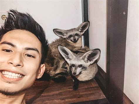 Mantan suami rachel vennya itu mengaku sudah. 9 Potret Niko Al Hakim dengan Hewan Peliharaannya, Eksotik ...