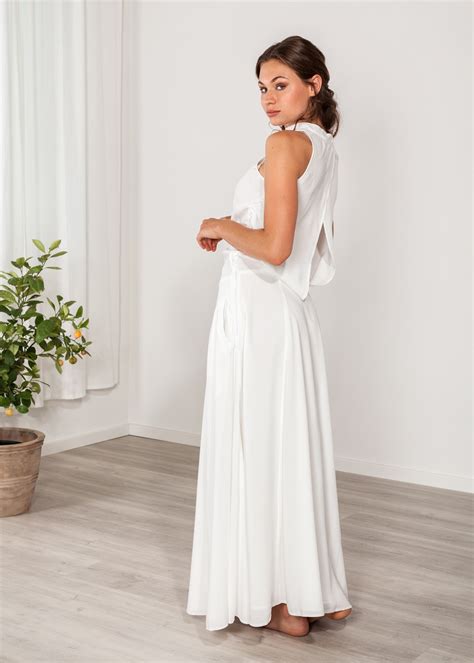 Das brautkleid ist traditionell bodenlang und weiß. Hochzeitskleider mal anders - alternative Brautkleider vom ...