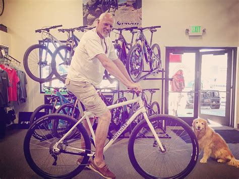 Mark tragically passed away on may 28, 2021, due to a bicycle accident. Mark Eaton with his Dirty Sixer : heightcomparison