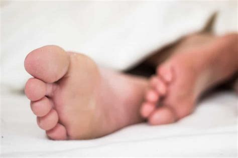 ONIXAN Spray contro le micosi: funziona? LEGGI qui prima ...