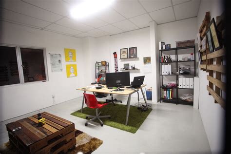 What do all great creative directors have in common? Creative Director room at Louco Agency | Office design ...