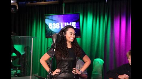 Together with trijntje oosterhuis she made it to the quarter final. Romy Monteiro - Hurt @EversStaatOp538 - YouTube