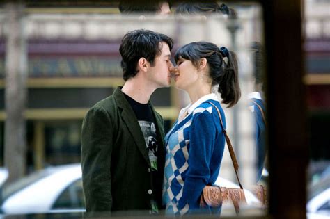 500 days of summer tells a story summer finn (zooey deschanel). Romantic Comedies: Best Relationship Movies About Love and ...