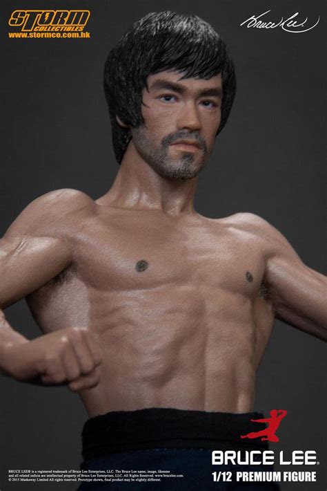 He had pretty extensive measurements of his whole body and he wrote his height before becoming famous as 5ft 8. Bruce Lee Statue 1:12, 18 cm | Sci-Fi Corner