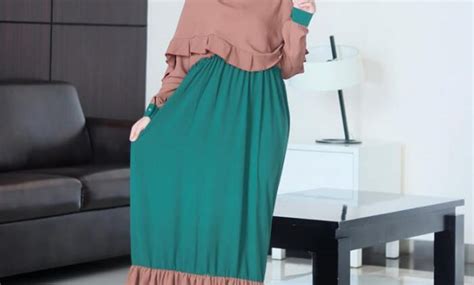 Nah, penasaran warna jilbab apa saja yang cocok jika dipadukan dengan baju hijau tosca? 10 Gambar Baju Hijau Tosca Cocok Dengan Jilbab Warna Apa ...