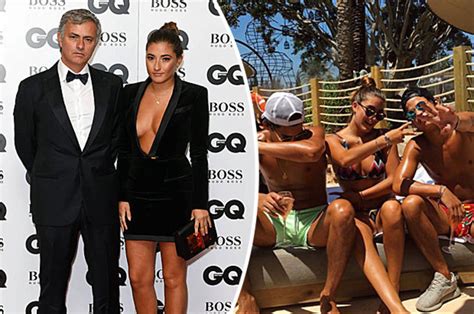 Help us build our profile of josé mourinho! Jose Mourinho daughter bikini pictures hit on Instagram ...