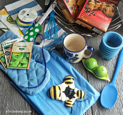 Kitchen Gift Basket for Mother's Day - 10 Tips for the ...