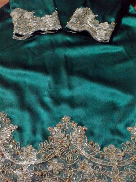 Memang kacak bergaya baju malayu gentleman ni, memang sesuai sangat dipakai masa hari nikah dan hari perayaan nanti, dengan cutting yang slim fit membuatkan korang bertambah kacakkkk dan cair semua yang memandang. alialisakreatif by kolin zainal: baju hijau emerald with lace
