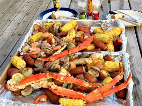 Baked ziti loaded with crab, shrimp, and lobster. Seafood Bake Recipe / Sprinkle with parsley, if you like ...