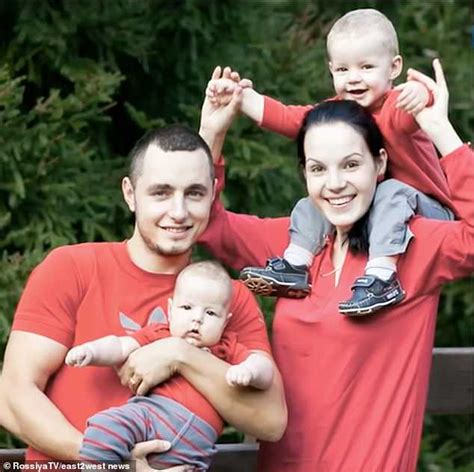 A wife cheats on her husband with his best friend. Husband chopped off his wife's hands with an axe 'in ...