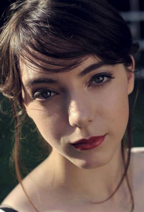 Cuenta ya con 20 años, lisa cerati ha demostrado que luce de manera espectacular en nuestros días, tras el triste fallecimiento de su padre, el. Fotos: El drástico cambio de la hija de Gustavo Cerati ...