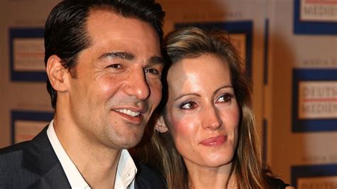 Weitere ideen zu attraktive männer, schauspieler, deutsche männer. Nach Liebeskrise: So happy sind Erol Sander und seine Frau ...