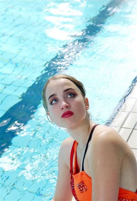 Set during a sultry summer in a french suburb, marie is desperate to join the local pool's synchronized swimming. Adèle Haenel in Water Lilies (Naissance des pieuvres ...