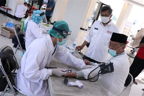 Darah kerap dibutuhkan oleh orang yang mengalami sebelum melakukan donor darah, pastikan kondisi tubuh anda sedang sehat dan bugar. Peringati Hari Donor Darah Sedunia, Bang Ben : Taati ...