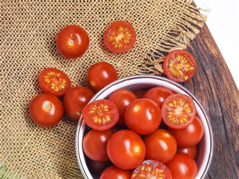 Tipos de tomates y sus grandes cualidades que debes conocer | Bezzia