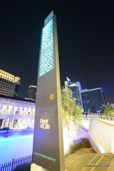The river of life beautification project runs from the river stretch from masjid jamek to daya bumi. Masjid Jamek, Blue Pool and the River of Life • Sassy ...