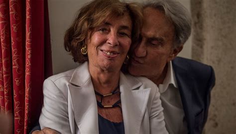 Emilio fede, ex direttore del tg4 ad aprile dell'anno scorso condannato in via definitiva a 4 anni e 7 mesi per il caso ruby bis, ha ottenuto nelle scorse ore l'affidamento in prova ai servizi sociali. Chi è Diana De Feo, moglie di Emilio Fede | DiLei