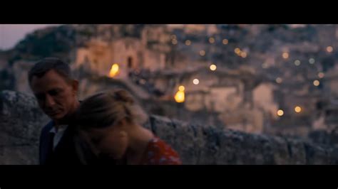 No way home was directed by jon watts, with a script by chris mckenna and erik sommers. NO TIME TO DIE Trailer Screenshots Offer A Much Closer ...