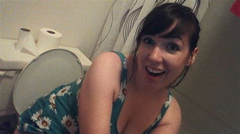 Beautiful amateur banged in bushies in public outdoors. Toilet Selfies Are The Latest Thing To Take Over The ...