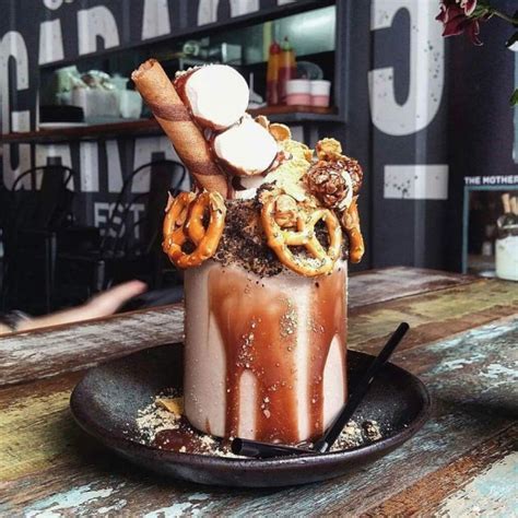 Water, foggy, spittle, craving, water body, water's edge, stale saliva, in the water. Bila Tengok Milkshake 'Meleleh' Macam Ni, Air Liur Kami ...