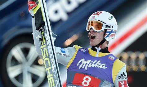 Trzymajmy kciuki, by nic poważnego się nie stało z @daniel_andre24. Norway's Tande wins second stage of Four Hills Tournament