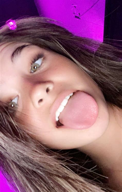 Aesthetic article billie eilish bio bios caption captions music quotes vogue words. Pin by Isabelmorales on Tiktokers rares in 2020 | Insta ...