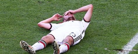 Christoph kramer erlebte ein christoph kramer am boden: Deutscher Nationalspieler mit Sex-Video erpresst ...