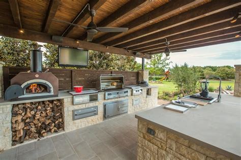 However, outdoor entertainment can be quite tedious, especially with all the running around with food and bbq wood. Pool Entertainment Area With Gourmet Kitchen and Pizza ...