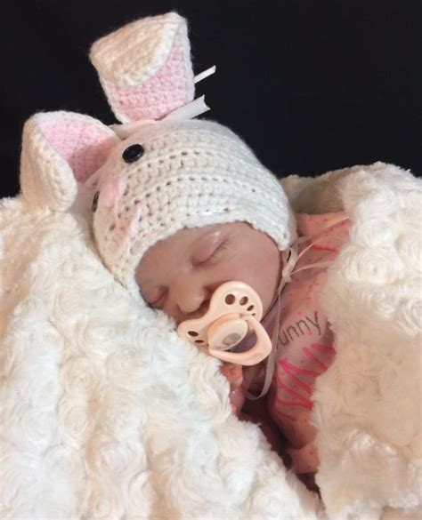 Gracelynn sculpted by laura lee eagles, this is the second gracelynn i painted in 2016. ~Evangeline by Laura Lee Eagles~Reborn Baby Girl~Newborn ...