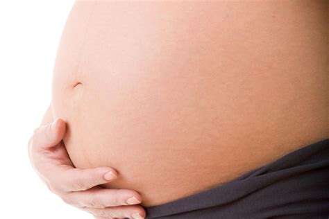 Tag nach dem ersten tag der monatsblutung kann eine frau schwanger werden. Schwangerschaft: 5 Dinge, die nun mit Deinem Körper ...
