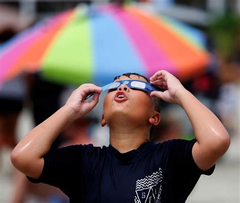 Eclipse watchers: 'Really, really, really awesome' | The Seattle Times