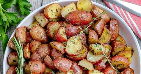 This process tends to give the outside of the spud a crisper skin.2 x. Bake Potatoes At 425 - Barefoot Contessa Emily S English ...