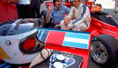 Carlos alberto reutemann, conocido como el lole, es un automovilista y político argentino. El Lole Reutemann tendrá su espacio en el Coliseo Porteño