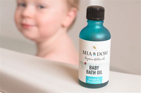 But with bath time, cold weather, skin sensitivities like eczema or skin that can be more prone to dryness in general, like that of black babies, you may need to reach for the lotion to combat dryness.since delicate baby skin is sensitive to irritants like fragrances, dyes and harsh chemicals, it's even. Mia & Dom Organic Baby Bath Oil review - Natural Beauty ...