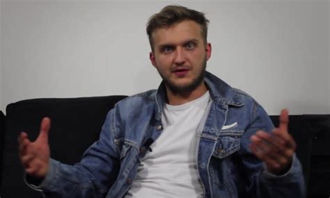 Gwiazdy nade mną świecą, a ja chcę być tam gdzie ty. Kartky o życiu muzyką, swoich płytach i planach - wywiad ...