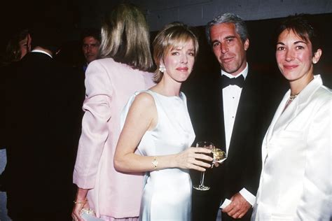 Ghislaine maxwell revealed a photo of her with a black eye thursday amid her escalating battle with staff at the brooklyn federal jail she's desperate to leave. Did Ghislaine Maxwell produce child porn at Jeffrey ...