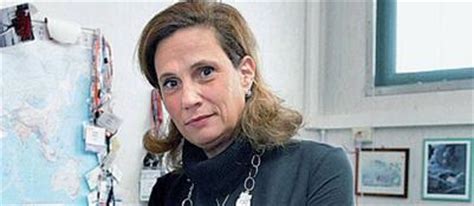 Scientific knowledge and certainties on avian influenza infections have been completely shaken following the emergence. Ilaria Capua si difende: «Ho spedito quei ceppi senza ...