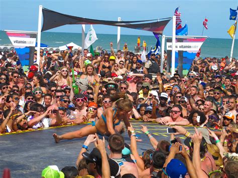 College spring break is seen as a rite of passage for students at us universities that began in the 1960's and has become an icon of fun in the sun together with your friends. Spring Break 2014 South Padre Island Hotel Package Live ...