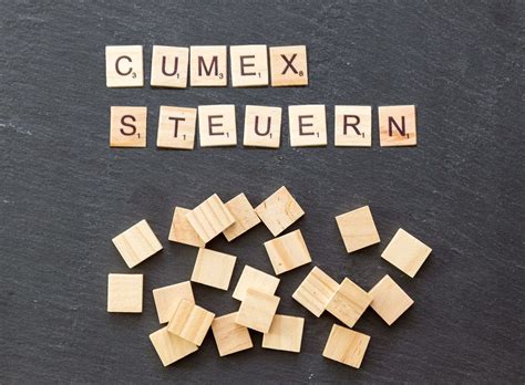 Ein netzwerk aus banken, beratern. Cum-Ex Steuerskandal - Creative Commons Bilder