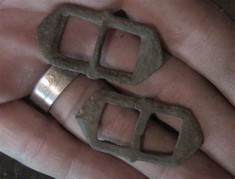 Can metal detectors detect aluminum? Matched brass shoe buckles, early US http://awjstore ...