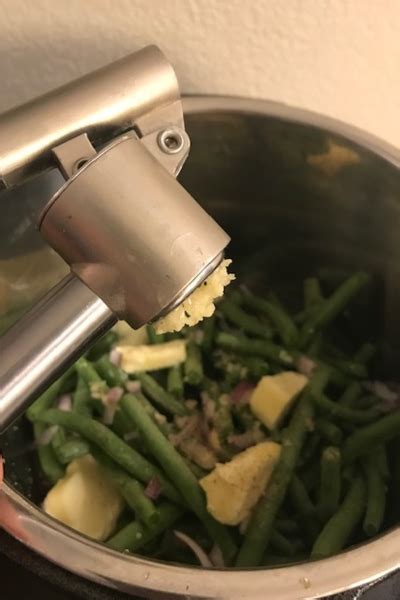 This simple recipe lets you make big batches of wings with little work from you. Instant Pot Fresh Green Beans Recipe - Old World Garden Farms