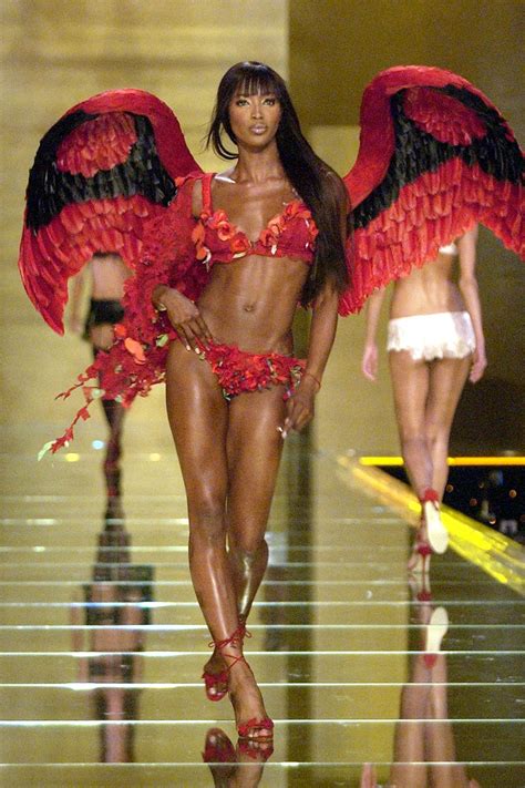 Naomi campbell modeling in yamamay space bra backstage youtube video. Catwalk Queen: Naomi Campbell's Runway Evolution | Icon ...