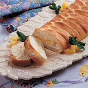 Now reading25 christmas bread recipes that are easy, pretty and festive. Pineapple Cheese Braid | Recipe | Recipes, Cooking recipes ...